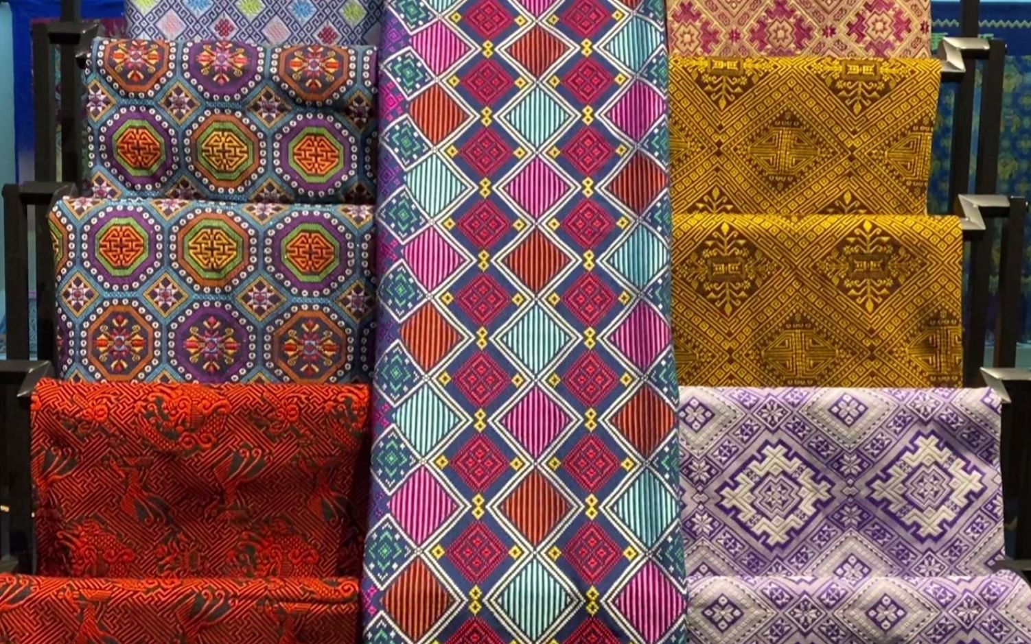 Brocart Zhuang : Les codes millénaires tissés dans la soie